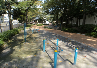 健康遊具(西側)の写真
