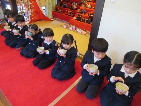 子供たちと馬
